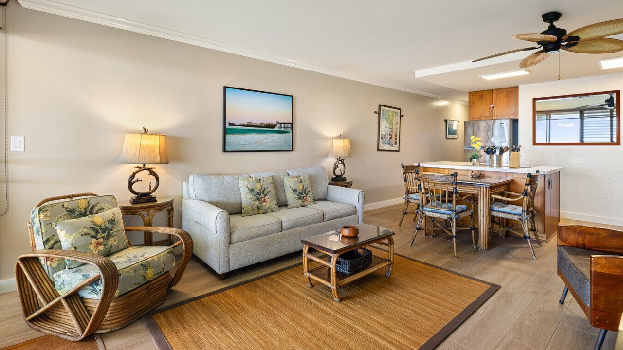 Photo of Livingroom in Waialee