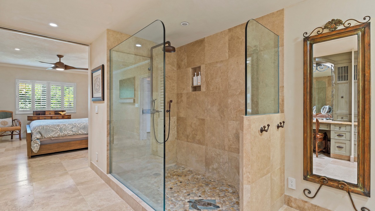 Photo of Bedroom in Wailea