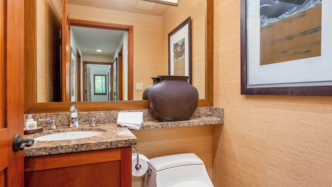 Photo of Bathroom in Kaupulehu