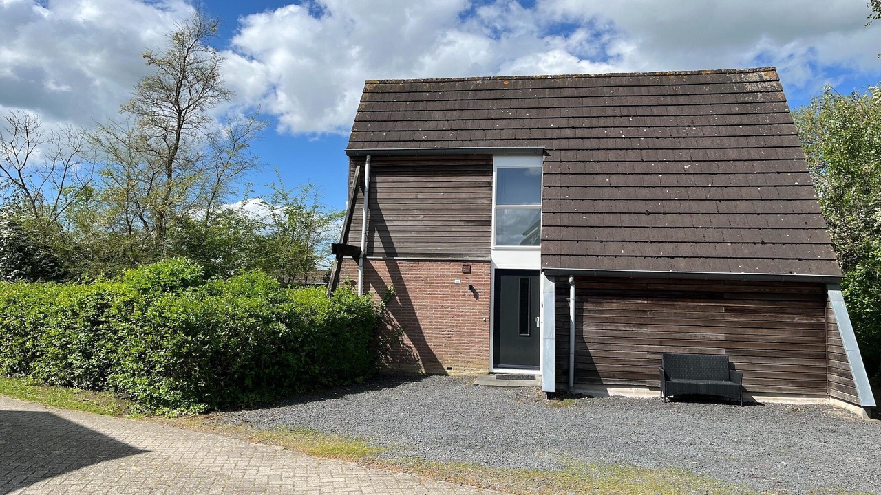 Photo of Outdoor in Grou