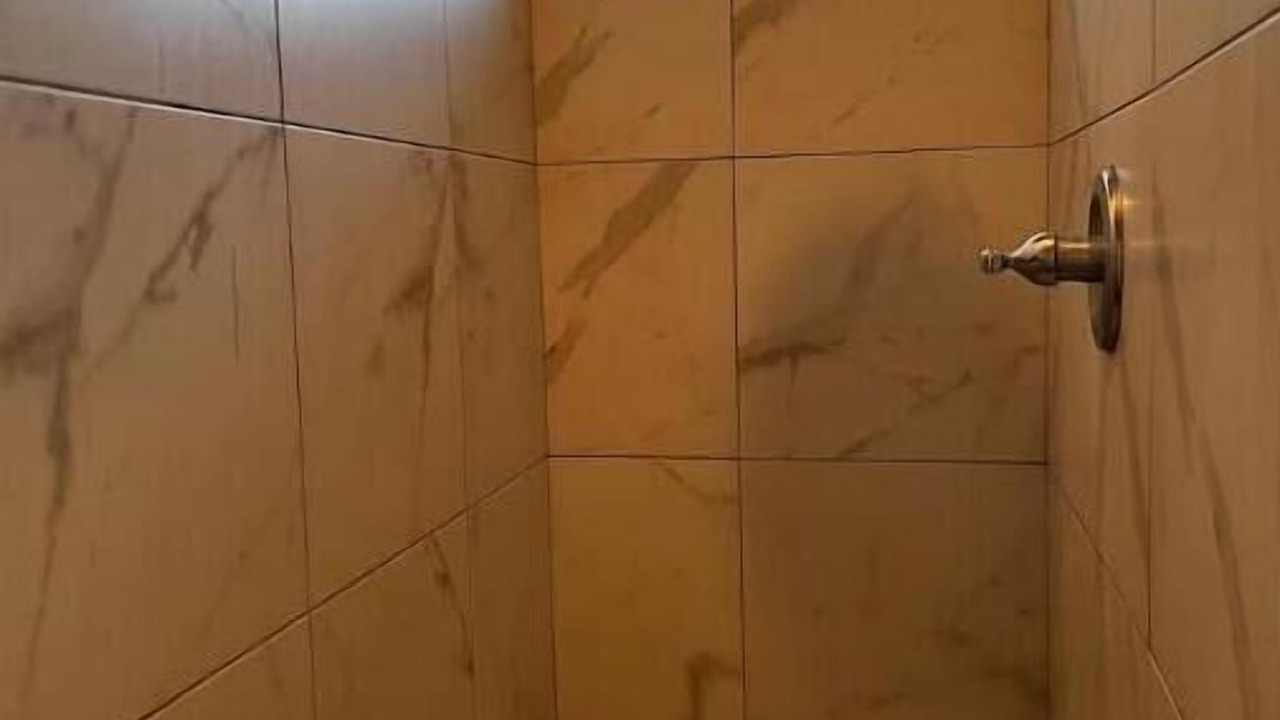 Photo of Bathroom in Hilo