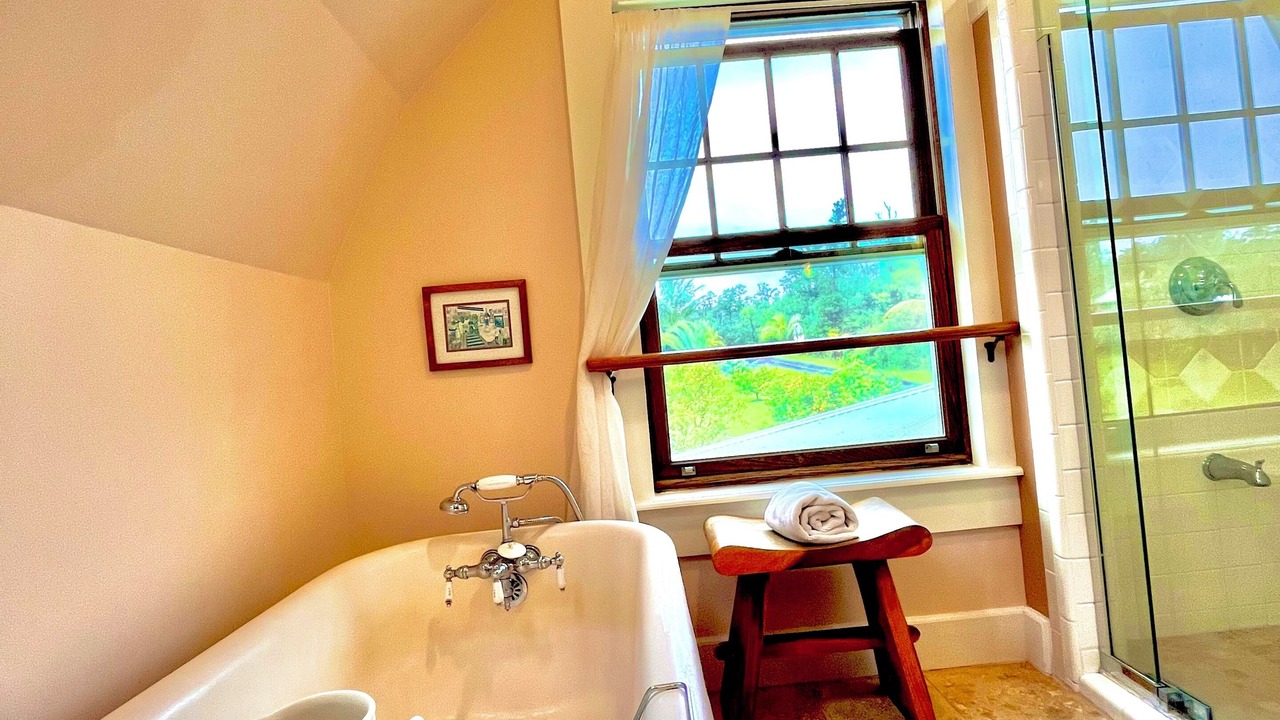 Photo of Bathroom in Pahoa