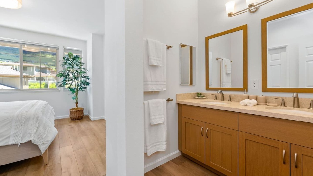Photo of Bathroom in Makaha Valley