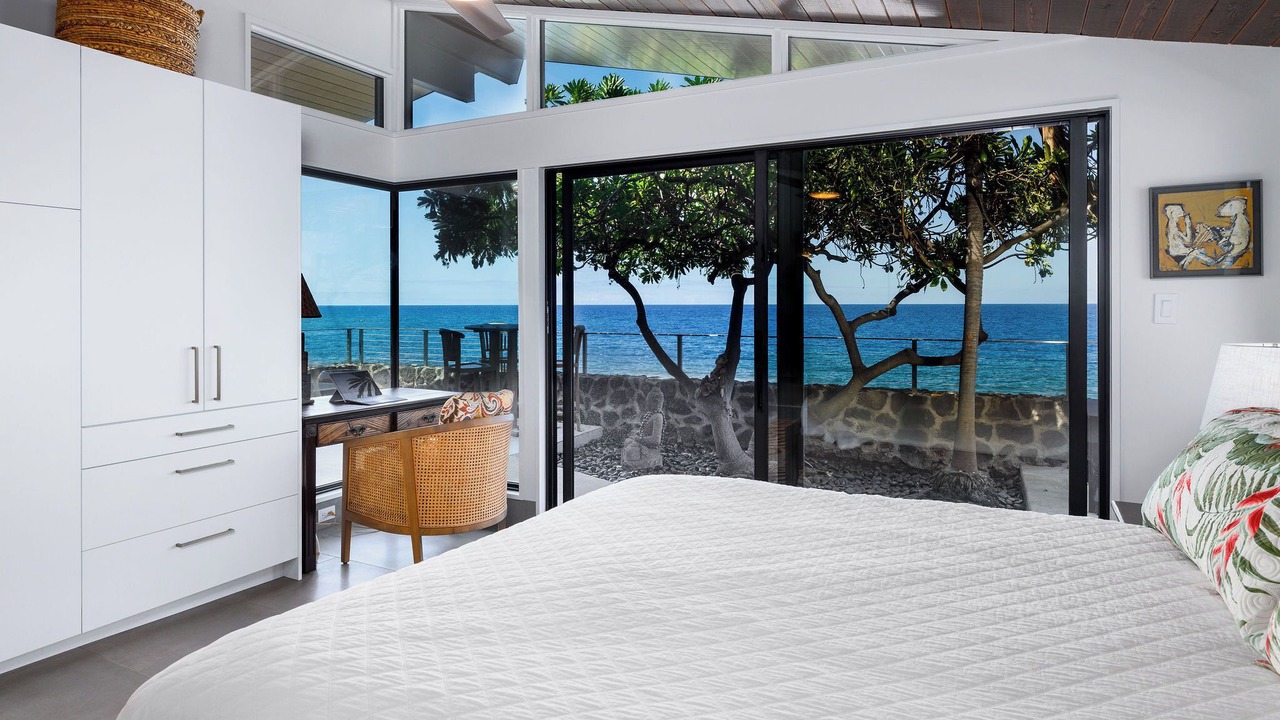 Photo of Bedroom in Kahaluu Bay