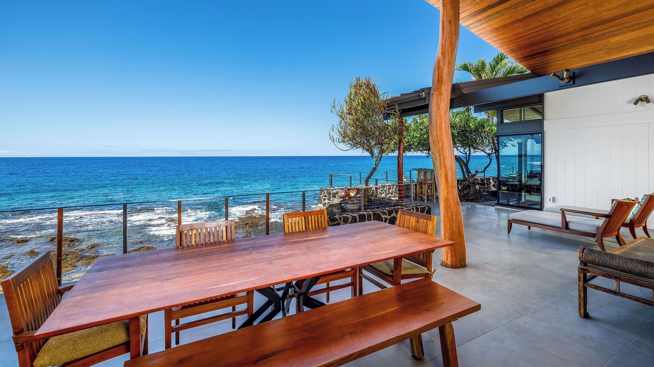 Photo of Outdoor in Kahaluu Bay