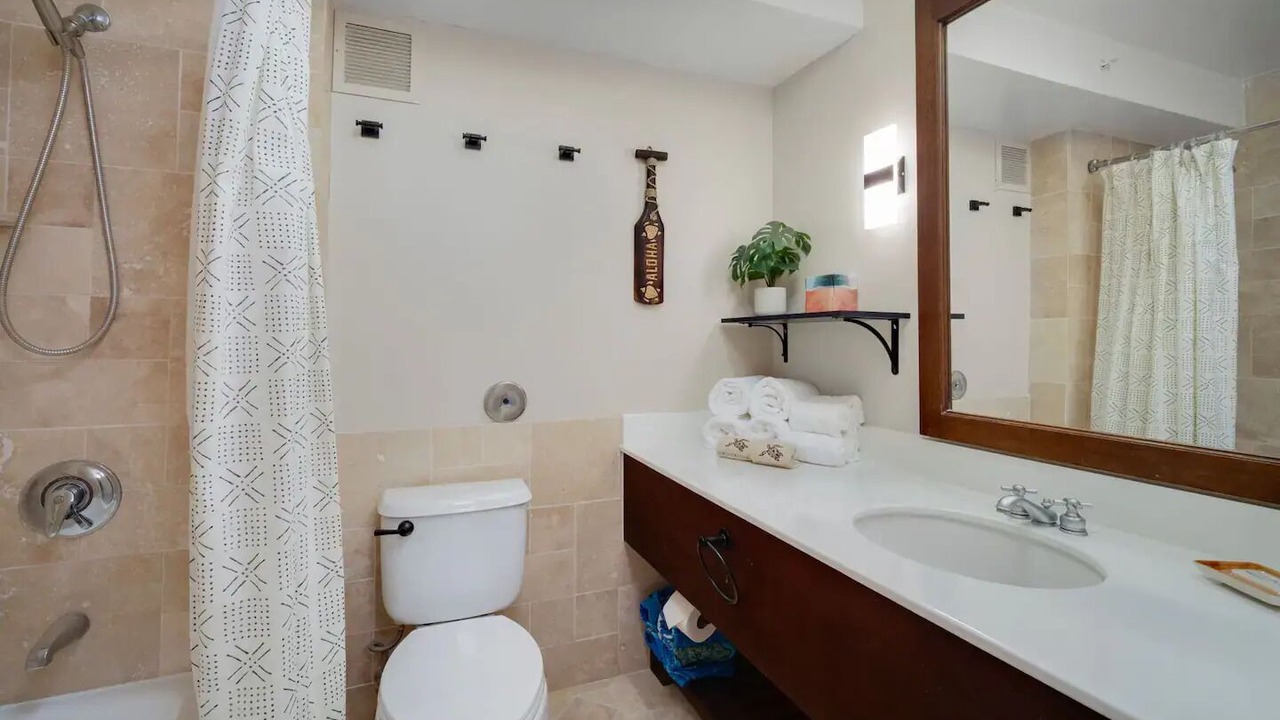 Photo of Bathroom in Hanamaulu