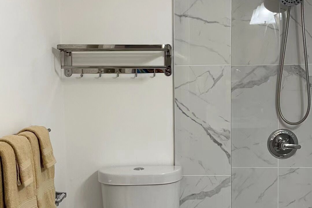 Photo of Bathroom in McCully - Moiliili