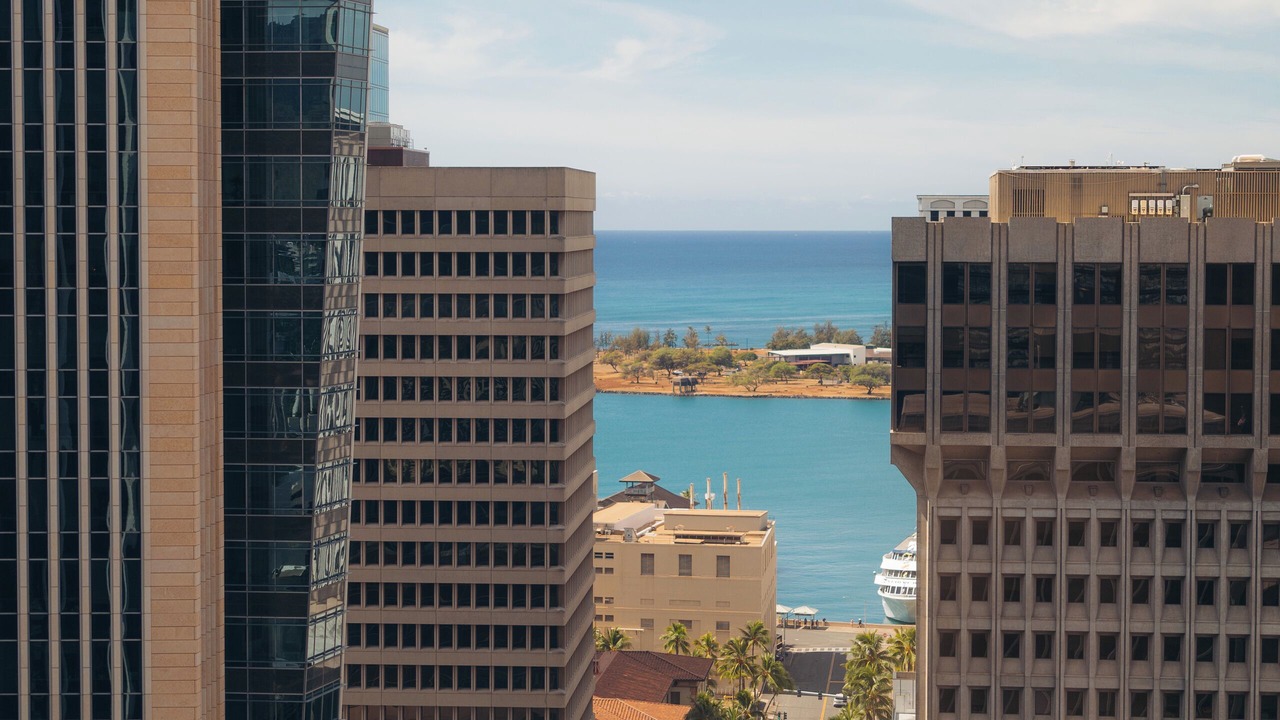 Photo of Others in Downtown Honolulu