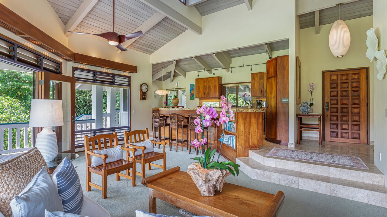 Photo of Livingroom in Wainiha