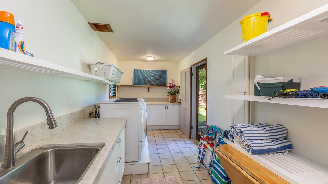 Photo of Bedroom in Wainiha