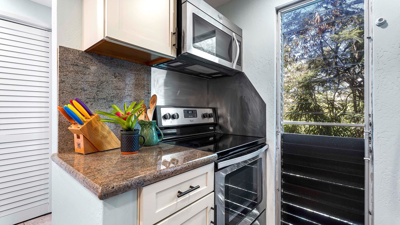 Photo of Kitchen in Historic Kailua Village