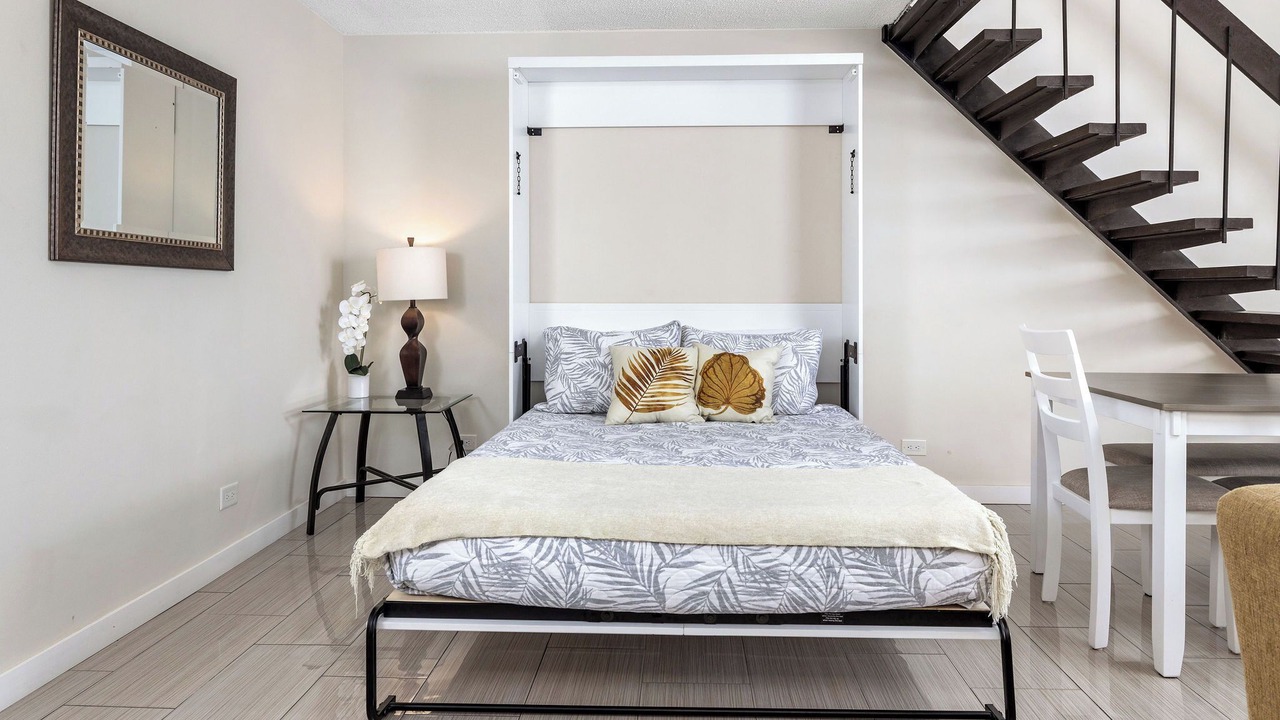 Photo of Bedroom in Historic Kailua Village