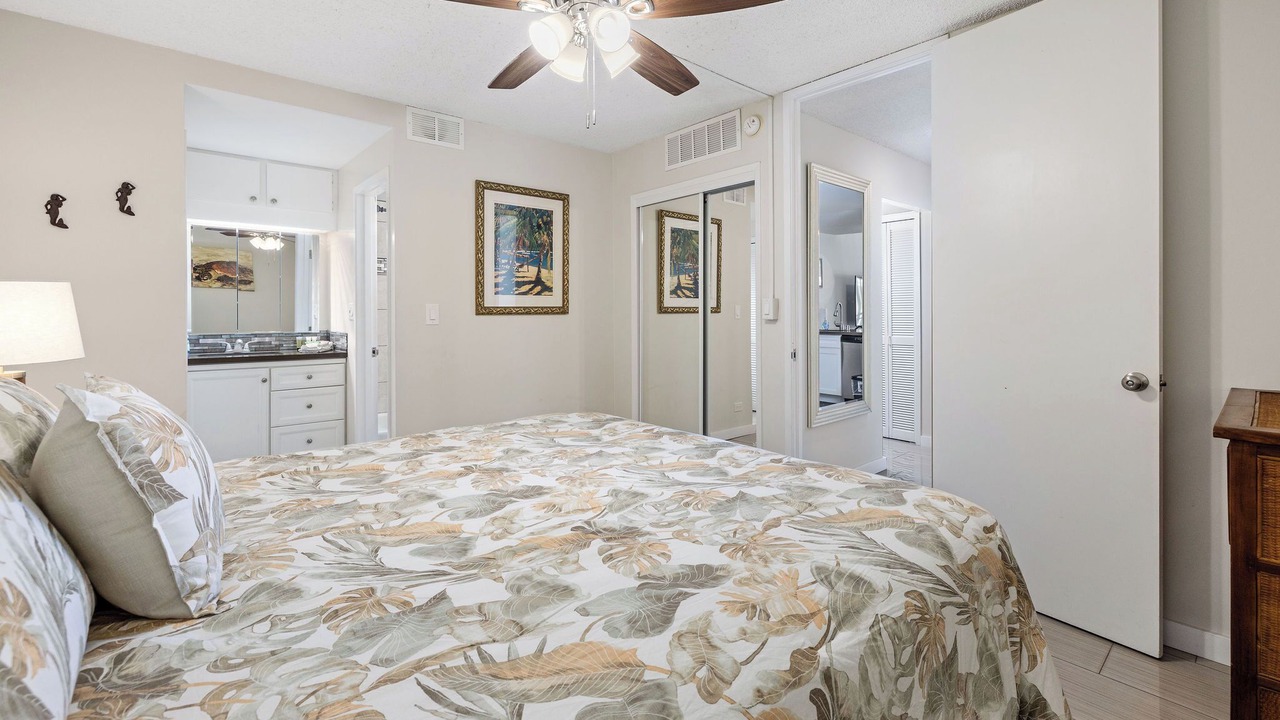 Photo of Bedroom in Historic Kailua Village