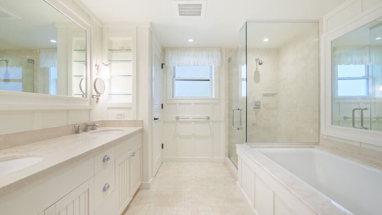 Photo of Bathroom in Kahuku