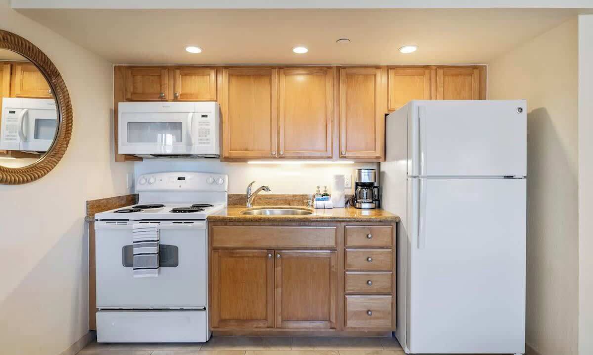 Photo of Kitchen in Kahana