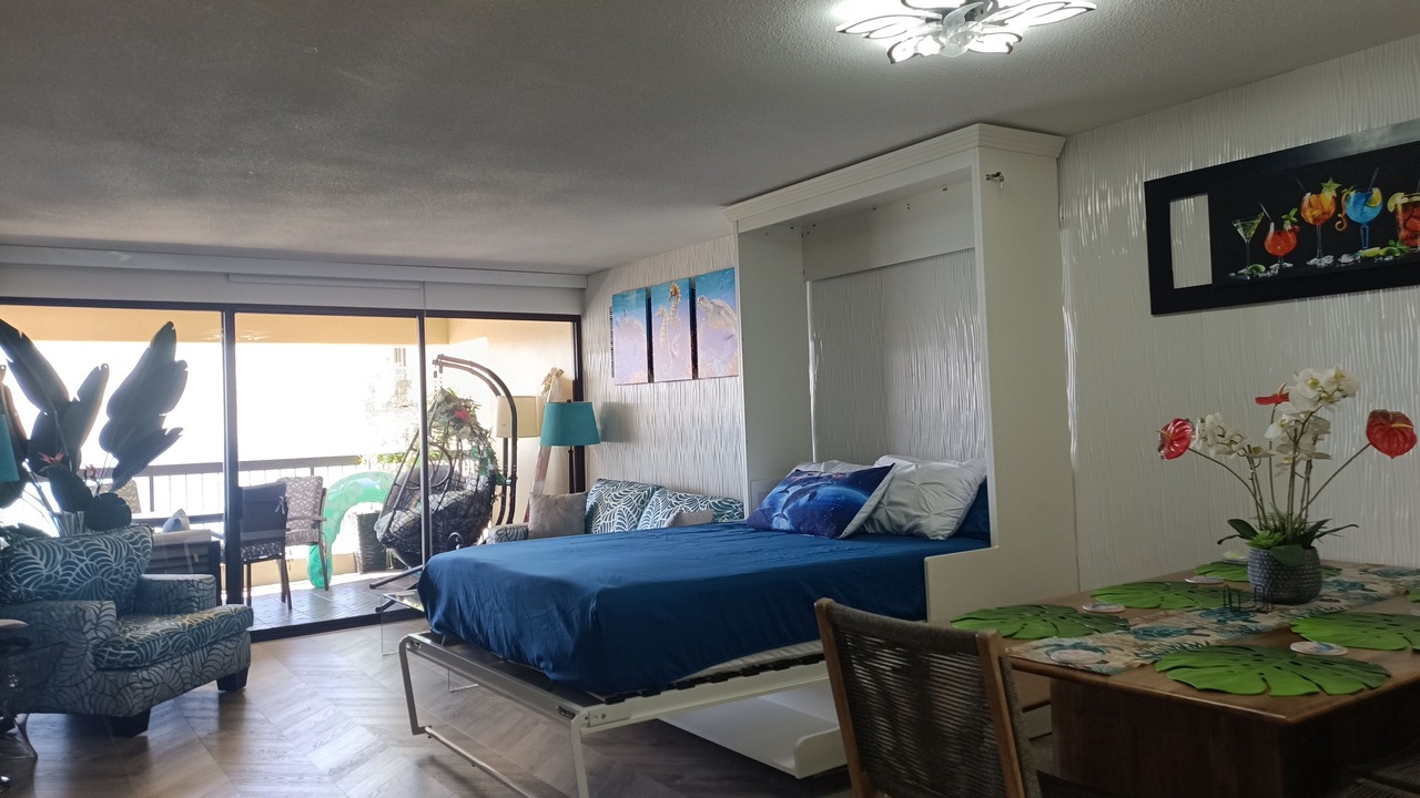 Photo of Bedroom in Waikiki
