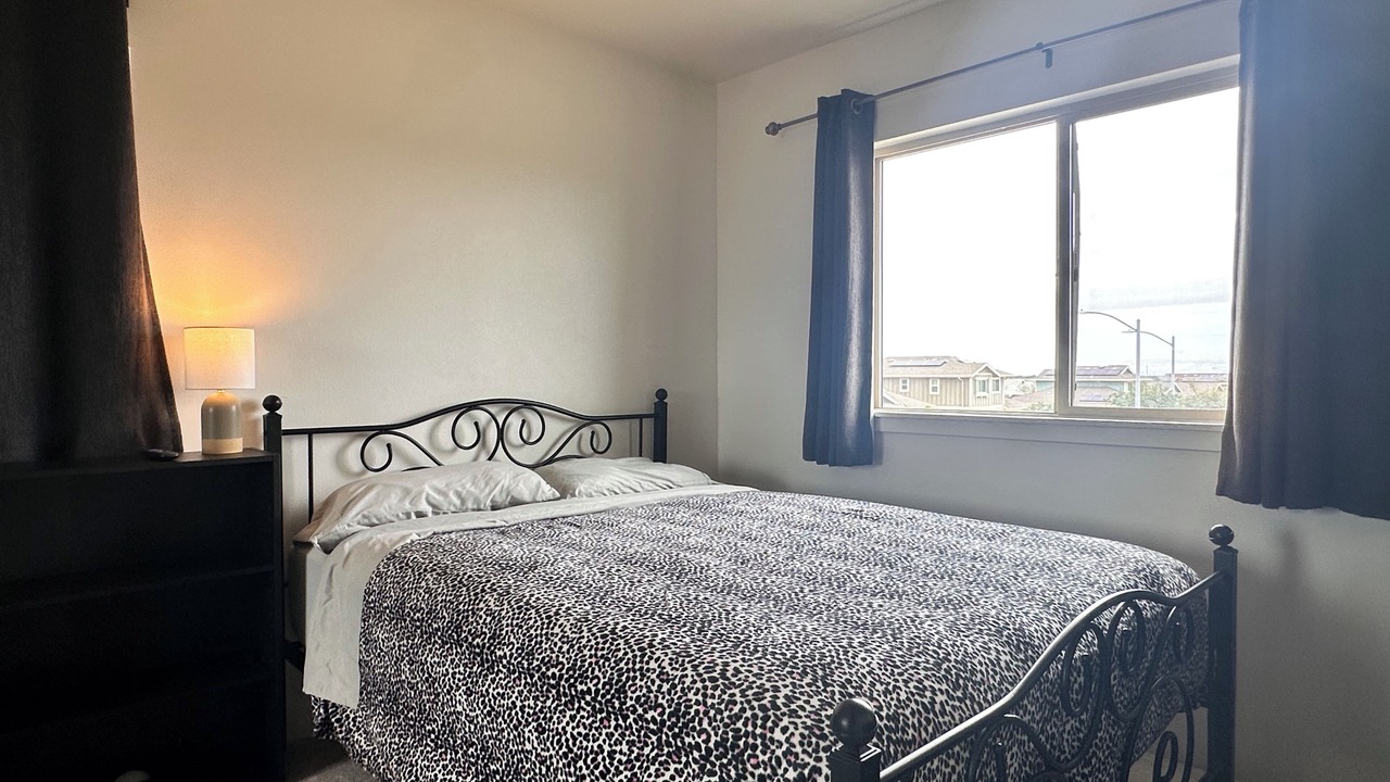 Photo of Bedroom in Ewa