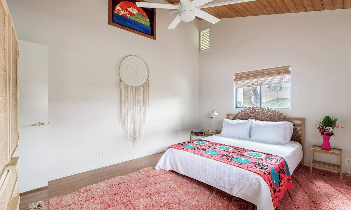Photo of Bedroom in Kealakekua