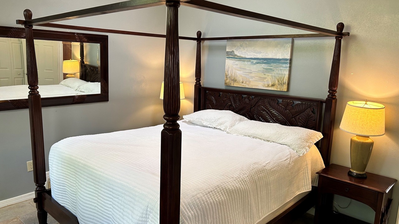 Photo of Bedroom in Mokuleia