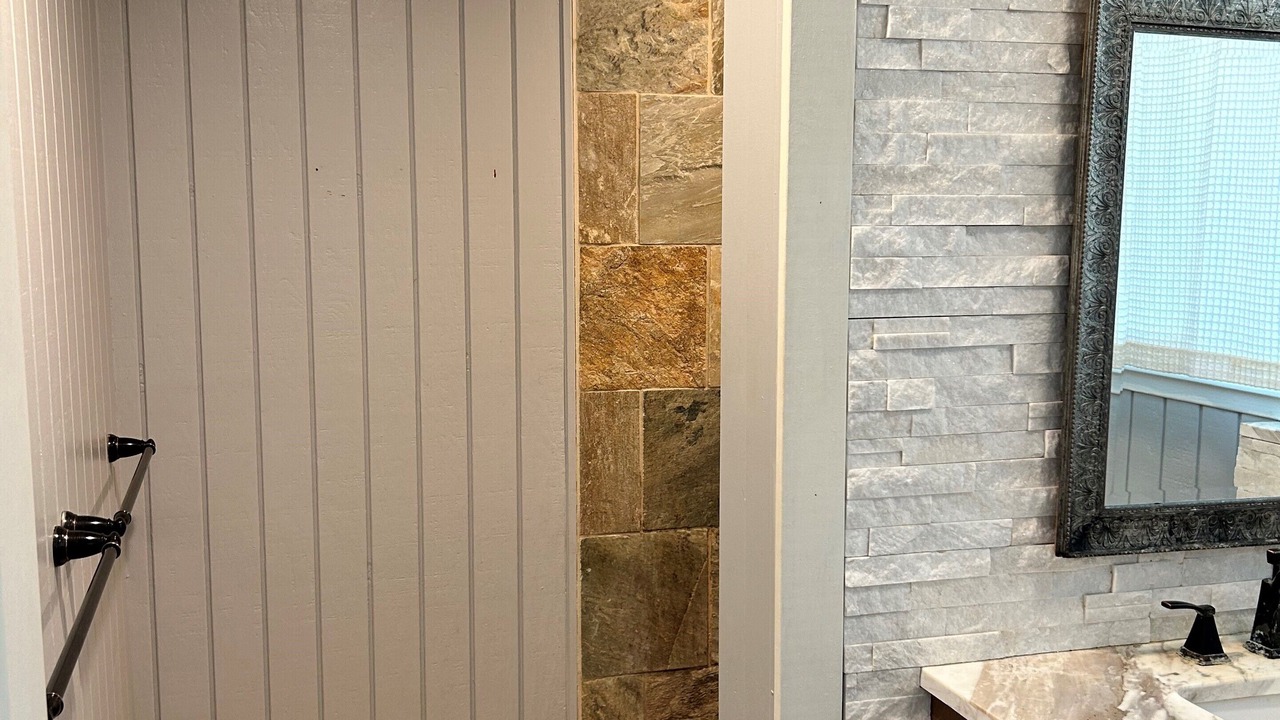 Photo of Bathroom in Mokuleia