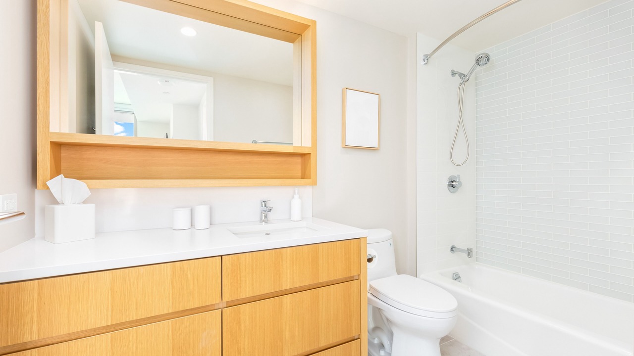 Photo of Bathroom in Ala Moana