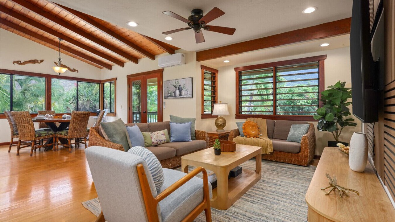 Photo of Livingroom in Honaunau-Napoopoo