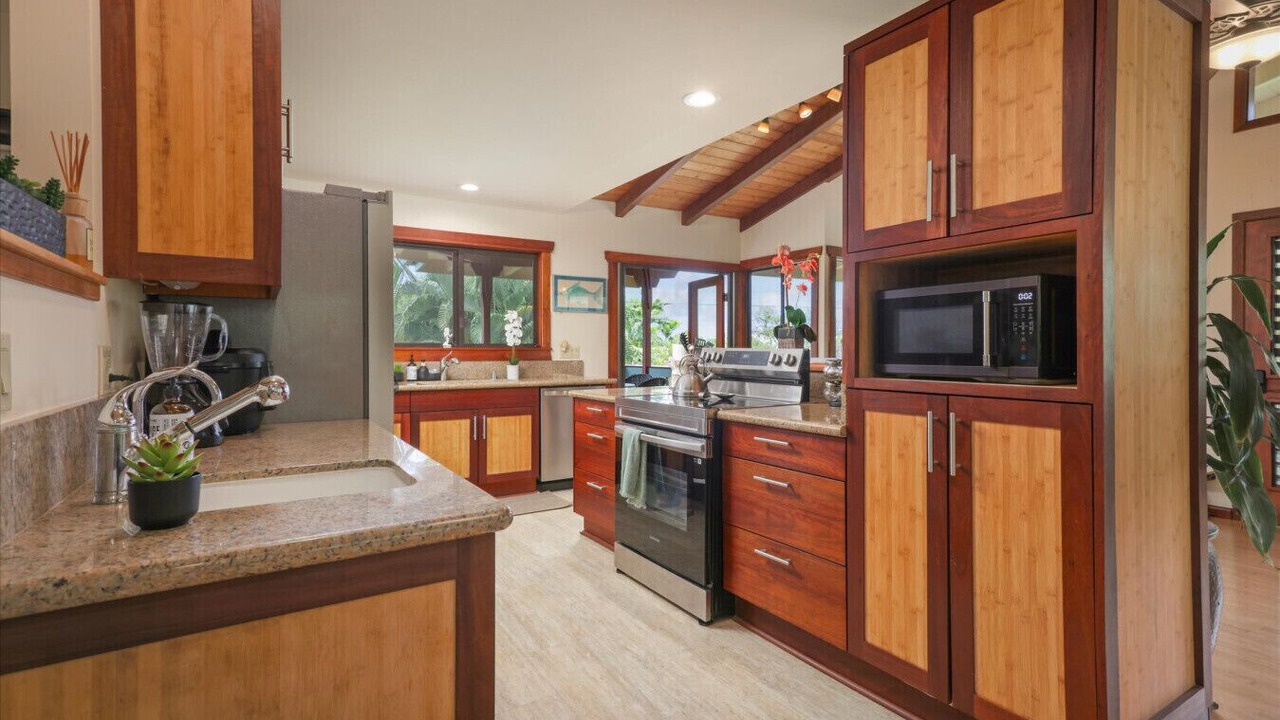 Photo of Kitchen in Honaunau-Napoopoo