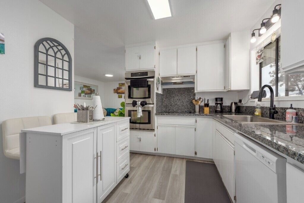 Photo of Kitchen in Royal Hawaiian Estates