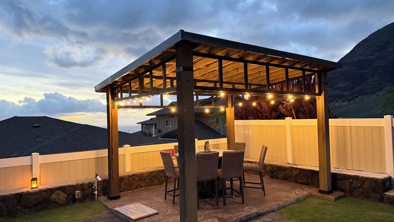 Photo of Outdoor in Makaha Valley