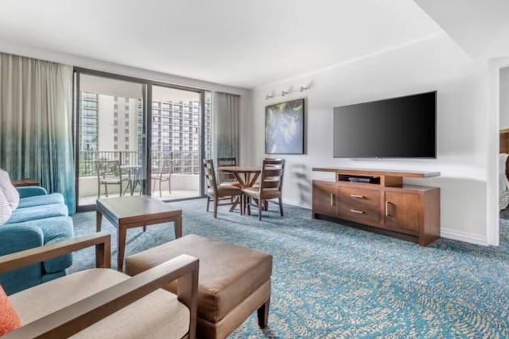 Photo of Livingroom in Waikiki
