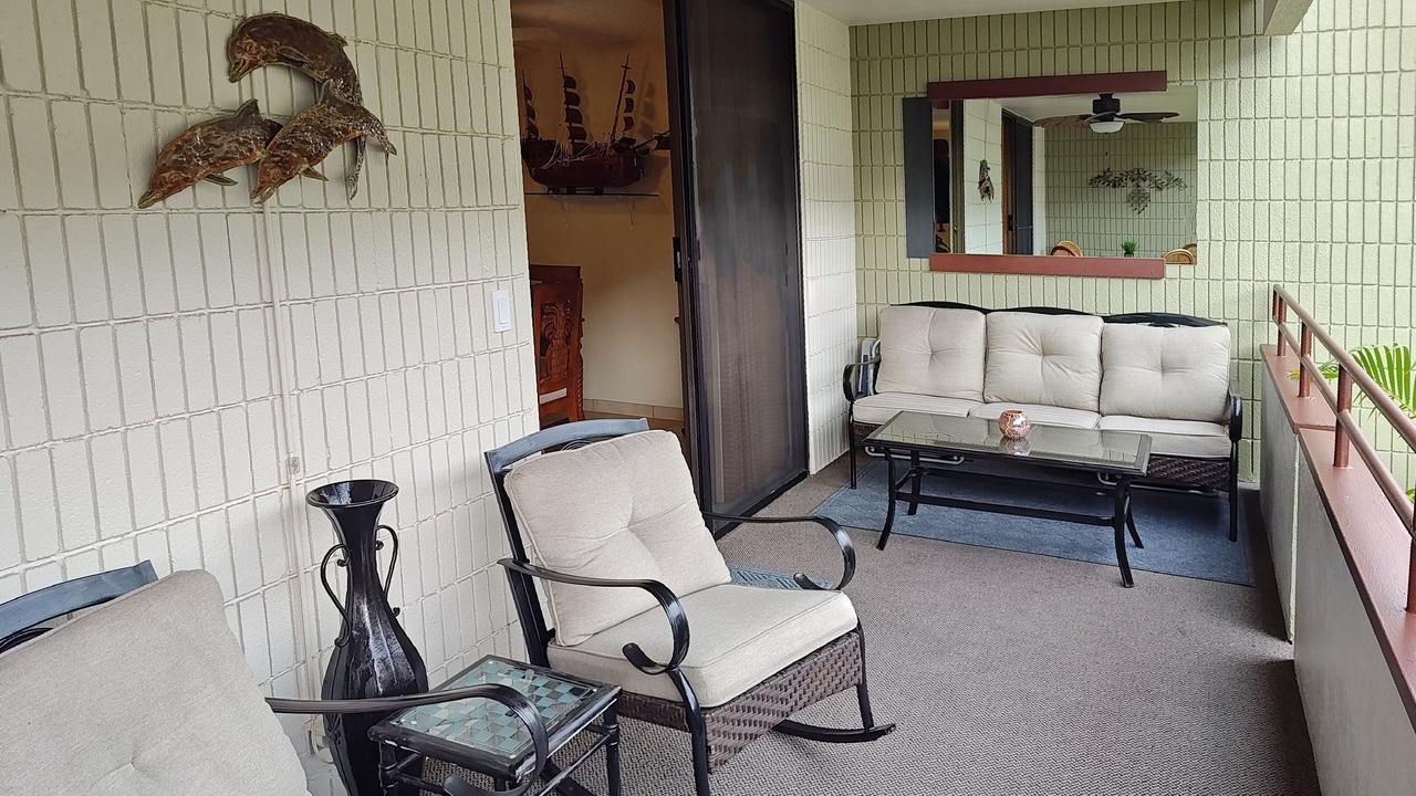 Photo of Patio Balcony in Kahaluu Bay