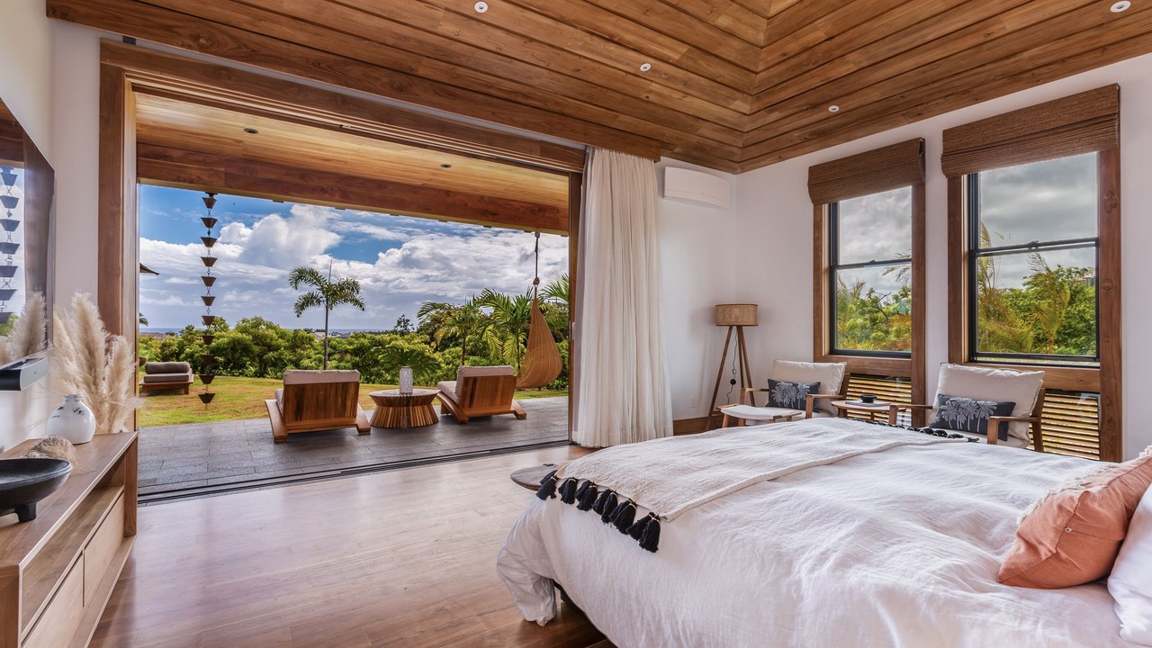 Photo of Bedroom in Poipu