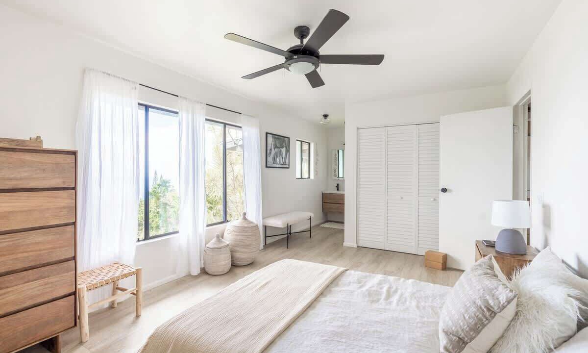 Photo of Bedroom in Kealakekua