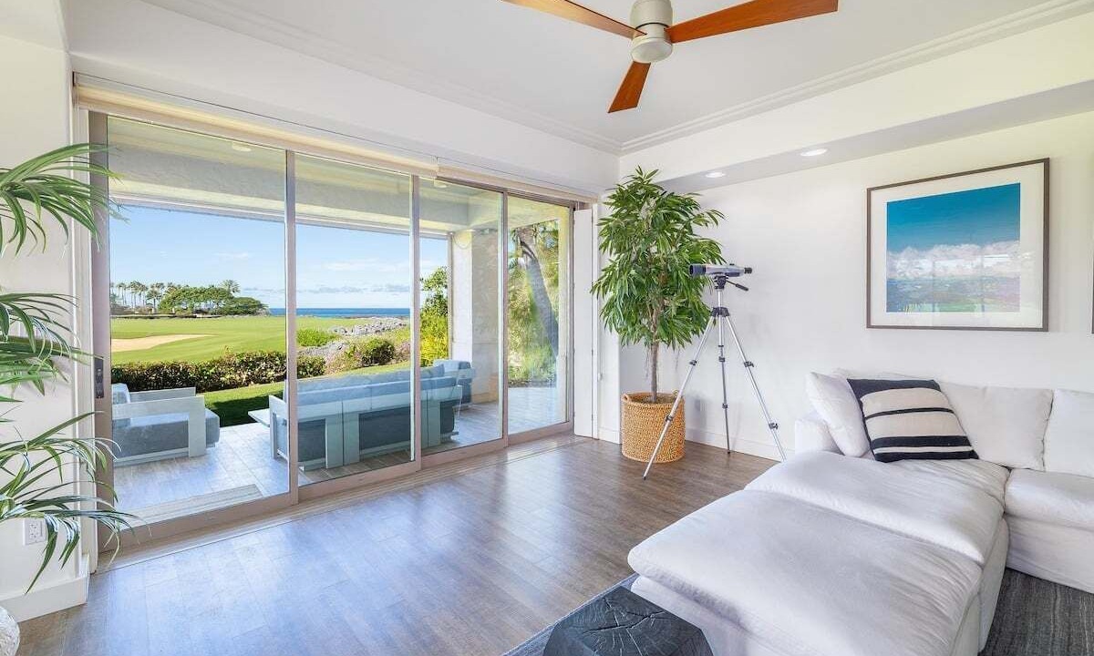 Photo of Livingroom in Kaupulehu