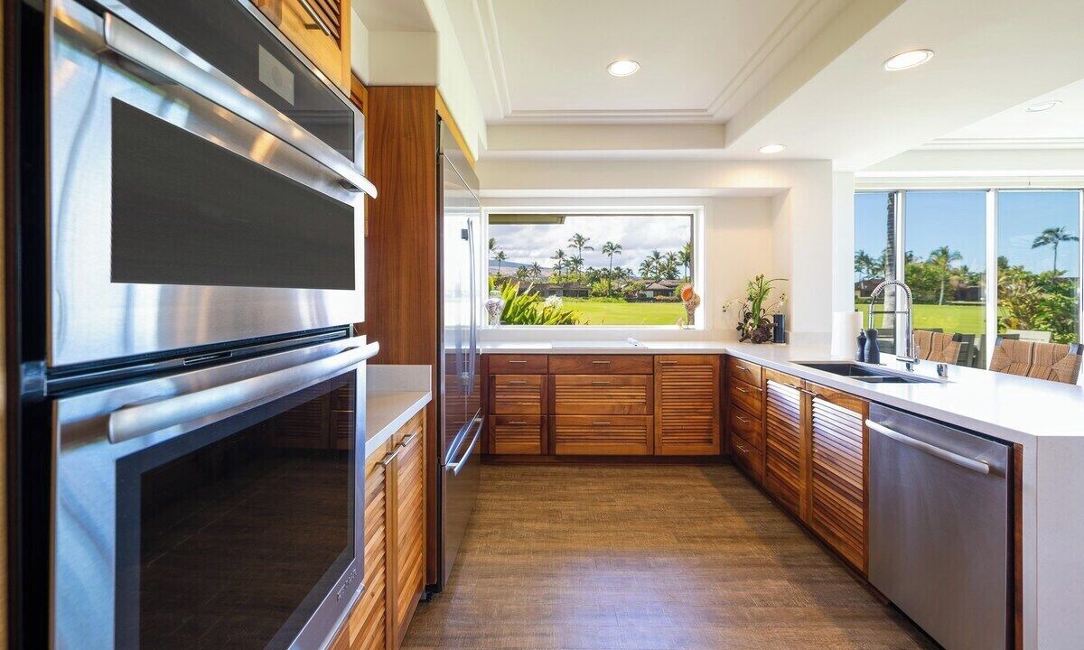 Photo of Kitchen in Kaupulehu
