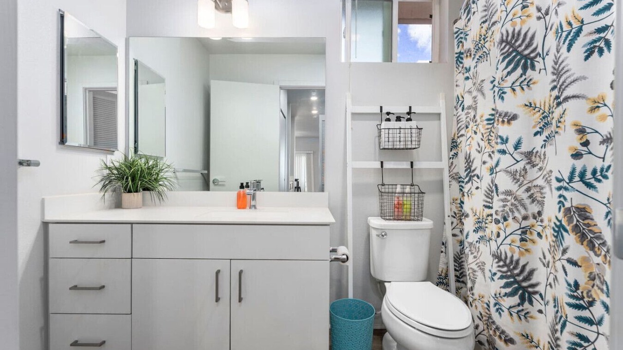 Photo of Bathroom in Ewa