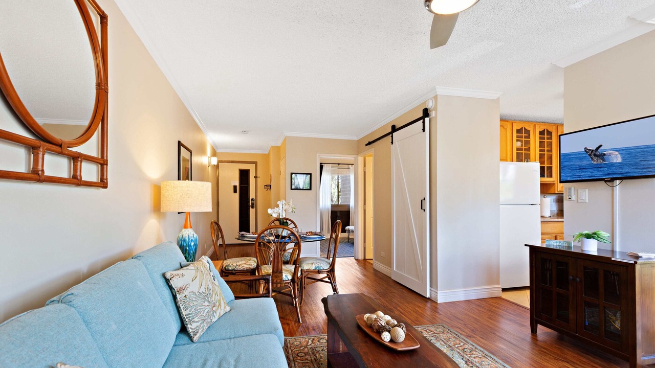 Photo of Livingroom in Kahana