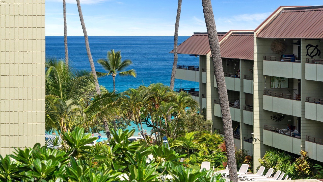 Photo of Outdoor in Kahaluu Bay