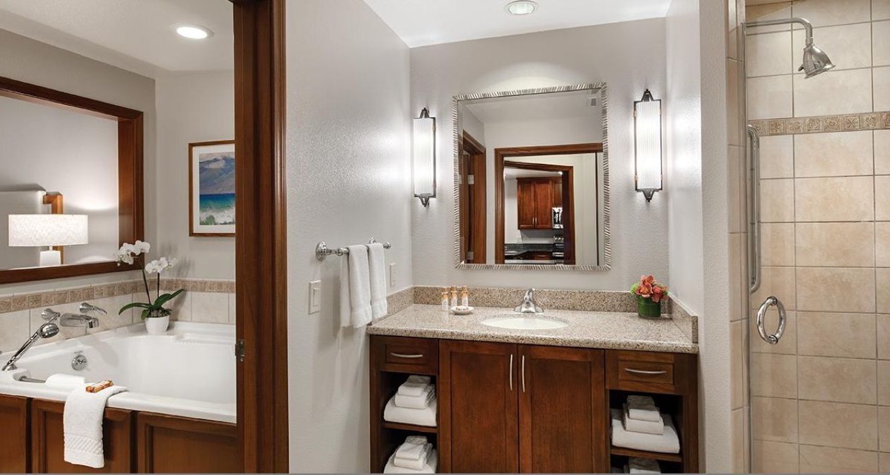 Photo of Bathroom in Lahaina
