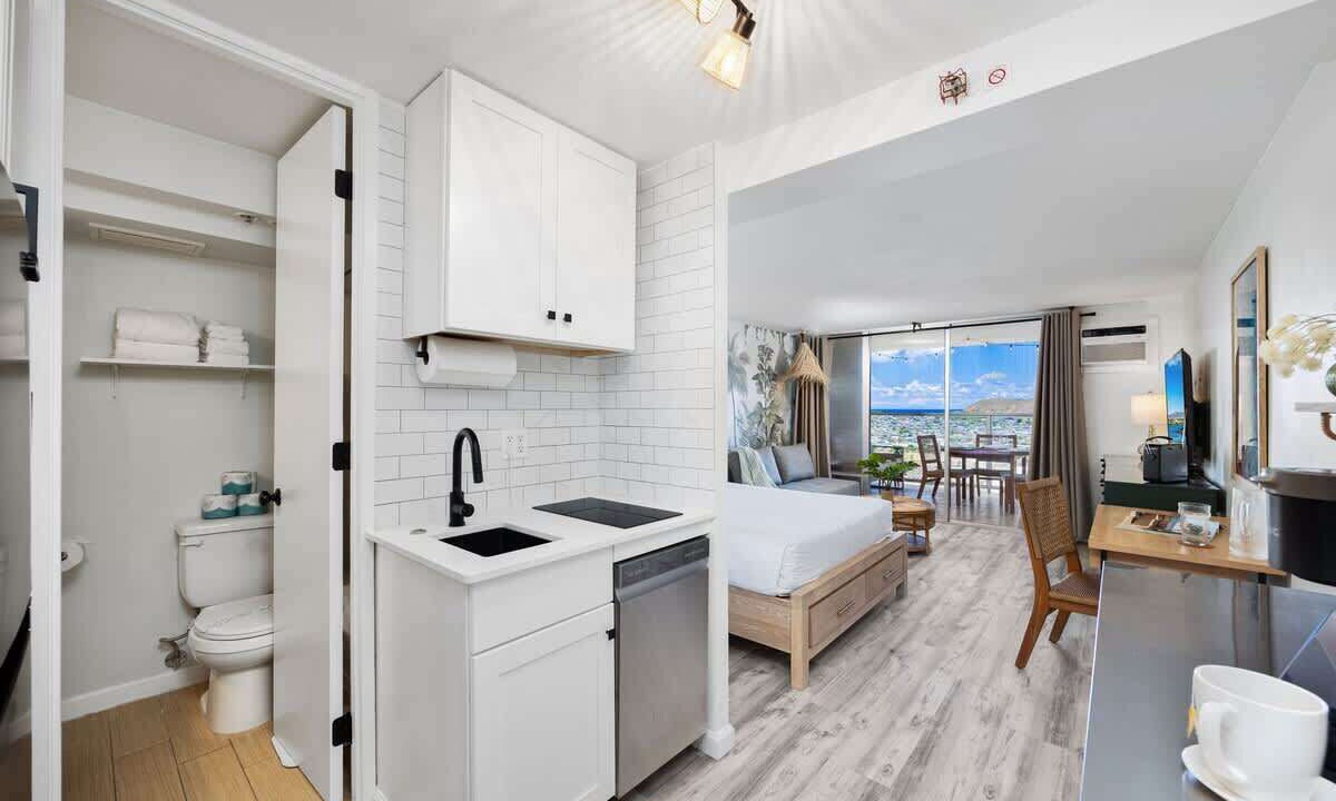 Photo of Bathroom in Waikiki