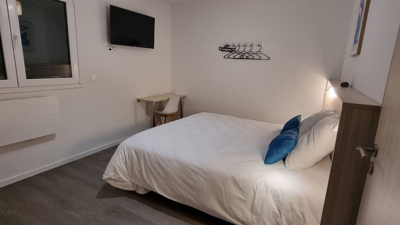 Photo of Bedroom in Aix-les-Bains