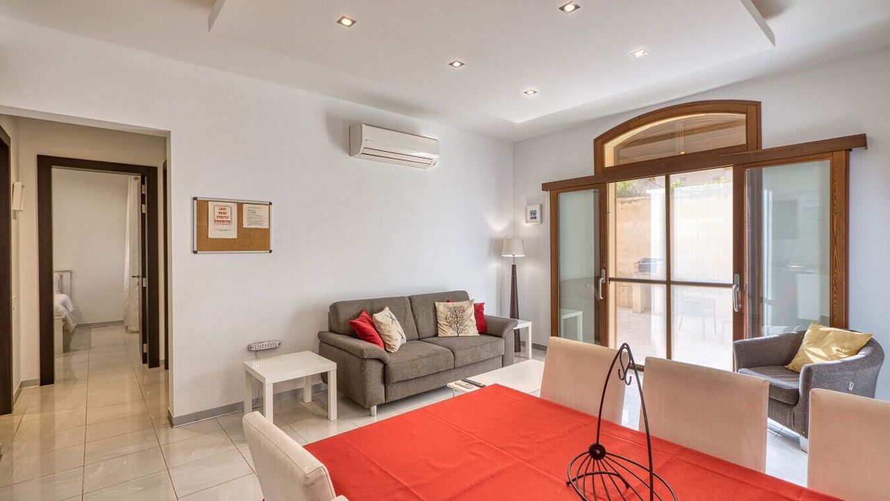 Photo of Livingroom in Ghajnsielem