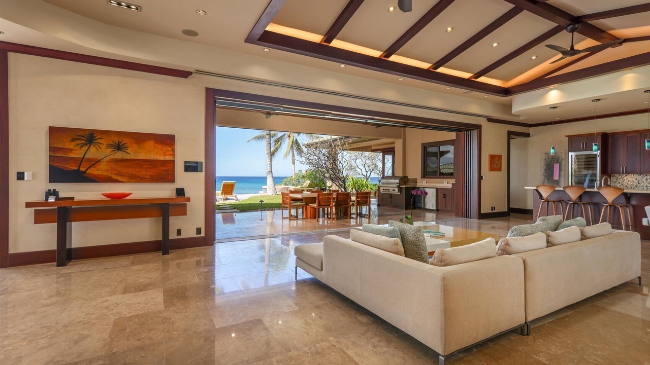 Photo of Livingroom in Waikoloa