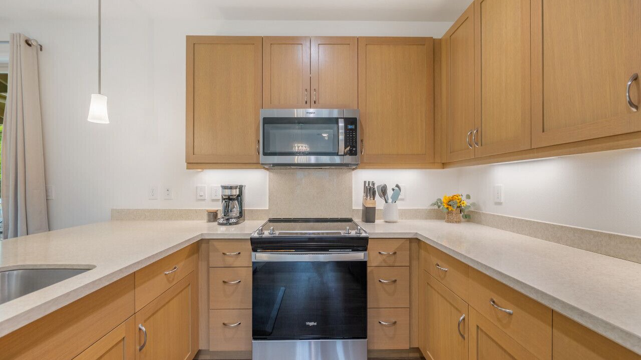 Photo of Kitchen in Makaha Valley