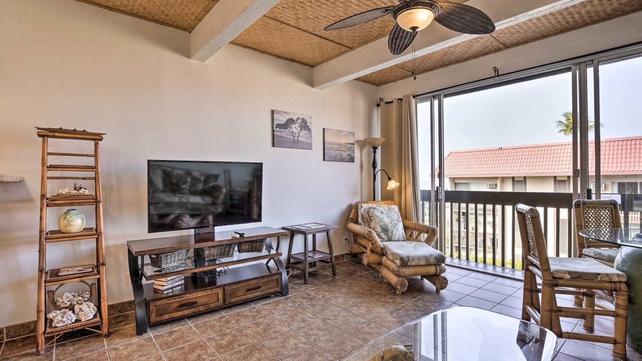 Photo of Livingroom in Historic Kailua Village