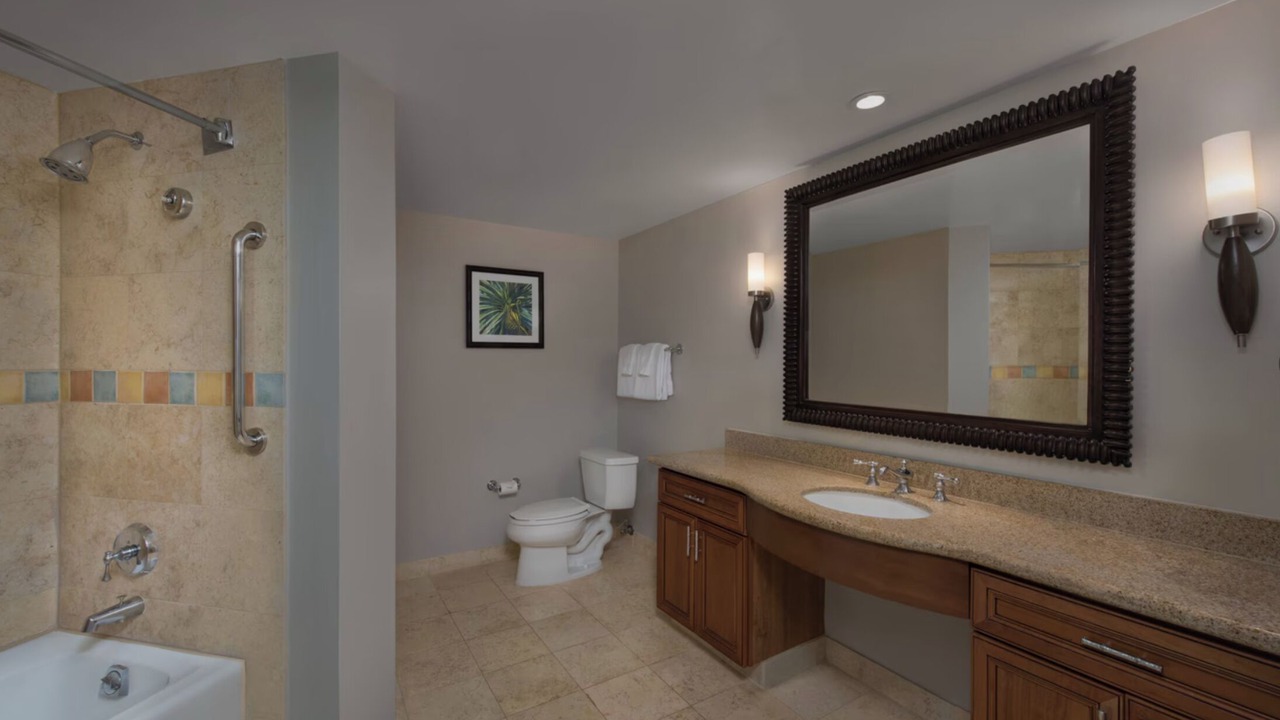 Photo of Bathroom in Lahaina