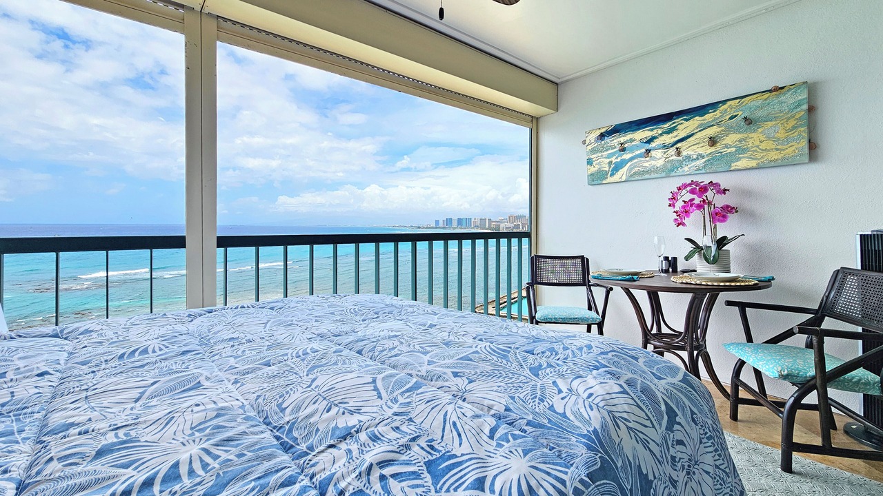Photo of Bedroom in Diamond Head - Kapahulu - St. Louis