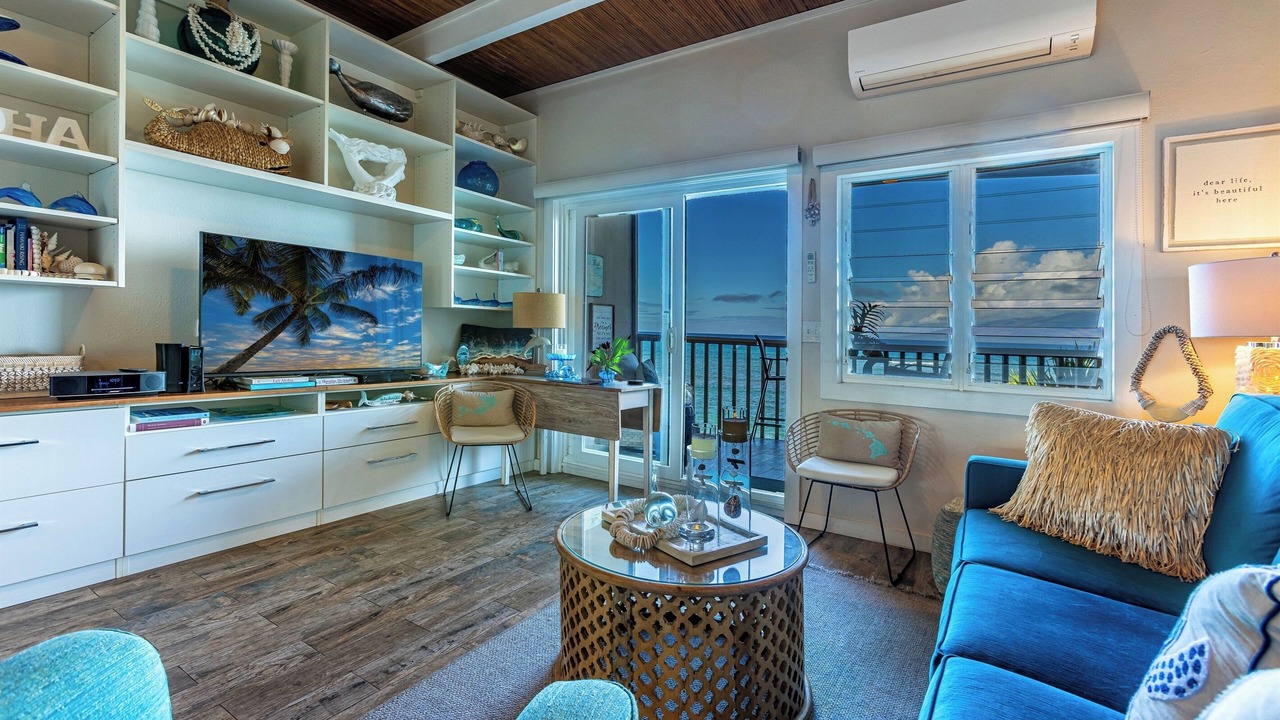 Photo of Livingroom in Kahana