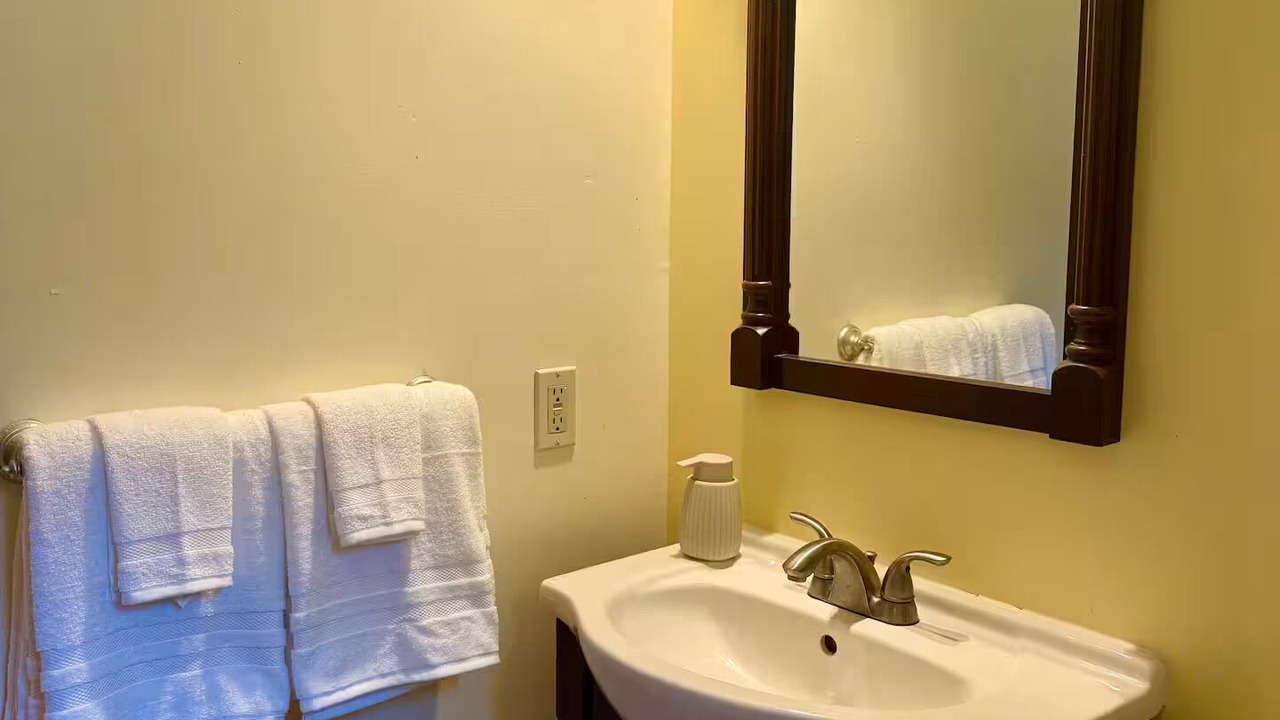 Photo of Bathroom in Hakalau