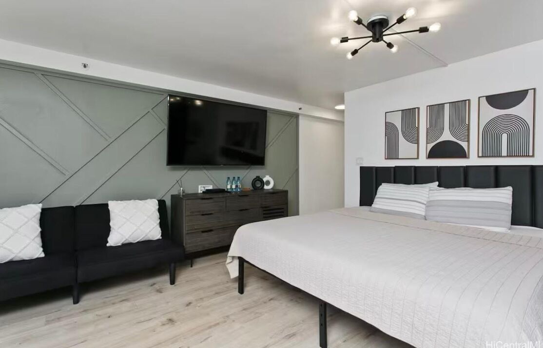 Photo of Bedroom in Waikiki